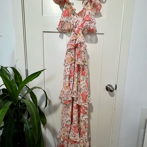 Wayf Ivory Floral Dress - Picture 1 of 4